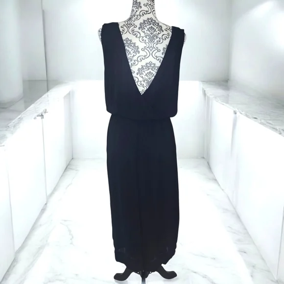 ARITZIA BABATON Maximillian Sleeveless  Jumpsuit - Medium - Picture 4 of 9